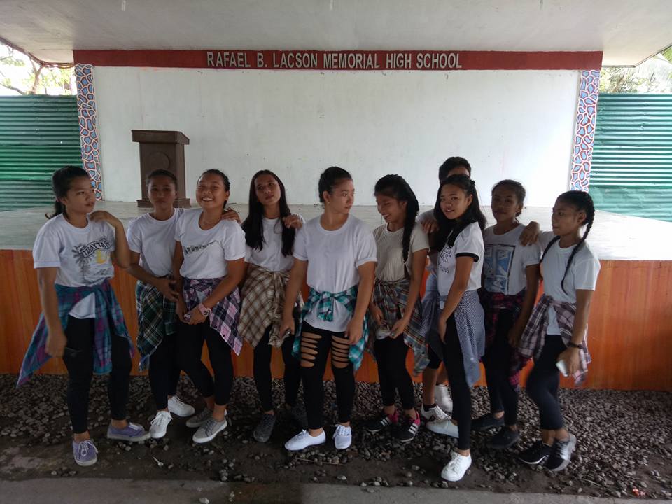 24852297_708182952718788_7172515499621403588_n